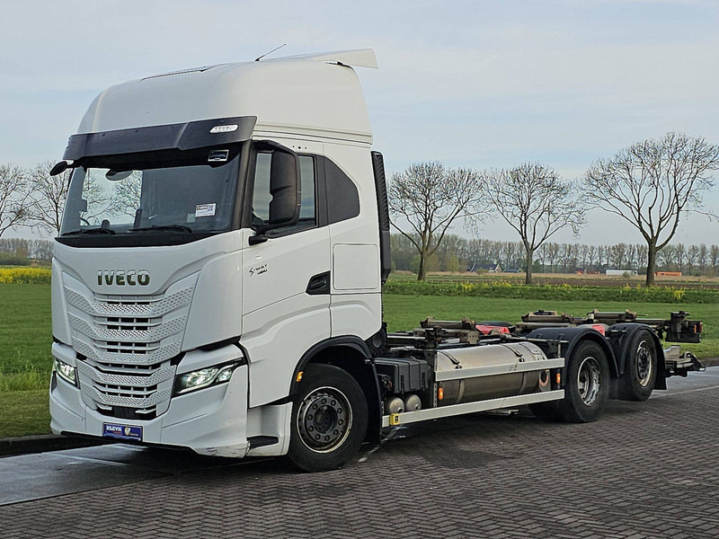 Iveco S-WAY AS260S46 LNG INT. STEERAXLE - Camion porte-conteneur/ Caisse mobile: photos 2 Iveco S-WAY AS260S46 LNG INT. STEERAXLE - Camion porte-conteneur/ Caisse mobile: photos 2