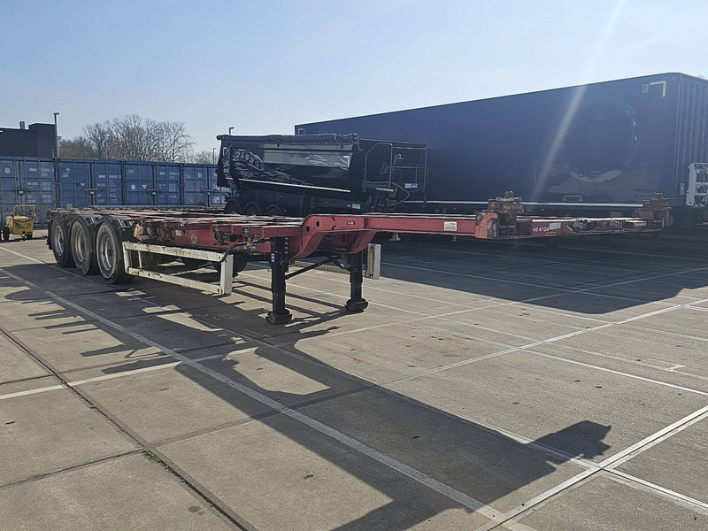 Krone SD 27 2x20ft 1x30ft 1x40ft - Semi-remorque porte-conteneur/ Caisse mobile: photos 3 Krone SD 27 2x20ft 1x30ft 1x40ft - Semi-remorque porte-conteneur/ Caisse mobile: photos 3