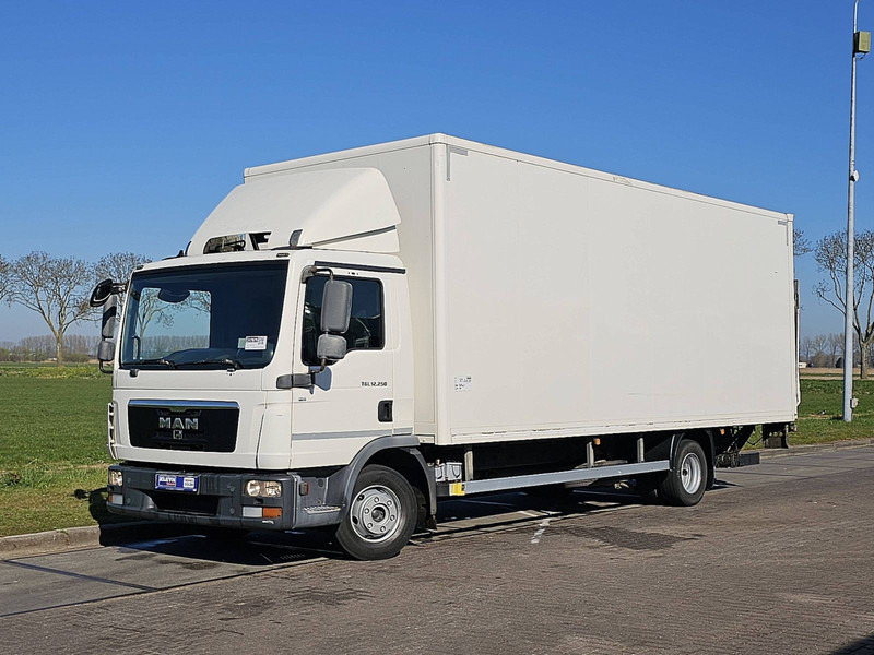 MAN 12.250 TGL MANUAL AIRCO LIFT - Camion fourgon: photos 2 MAN 12.250 TGL MANUAL AIRCO LIFT - Camion fourgon: photos 2