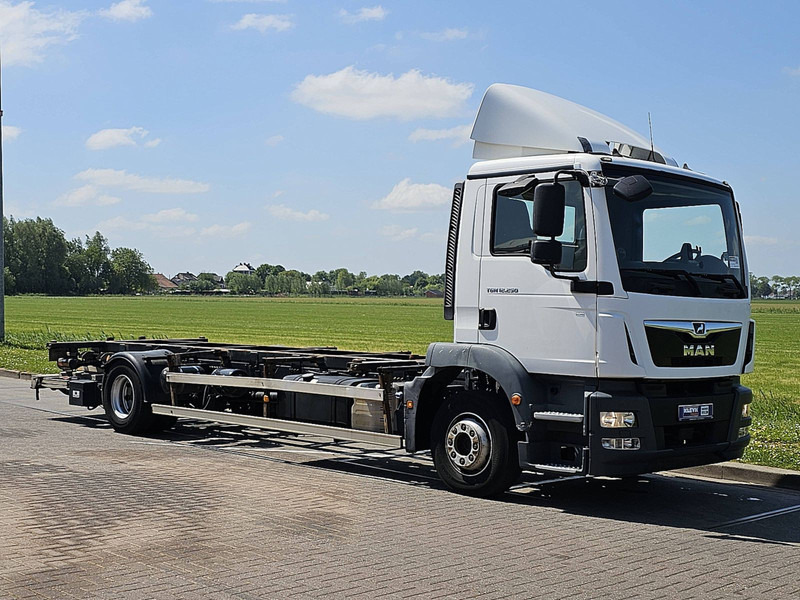MAN 12.250 TGM LL AIRCO TAILLIFT - Camion porte-conteneur/ Caisse mobile: photos 5 MAN 12.250 TGM LL AIRCO TAILLIFT - Camion porte-conteneur/ Caisse mobile: photos 5