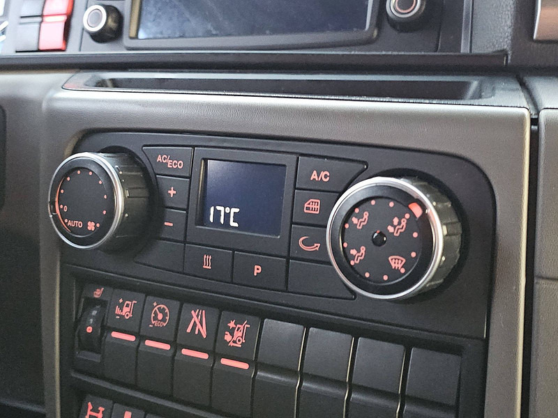 Camion porte-conteneur/ Caisse mobile MAN 26.460 TGX: photos 13