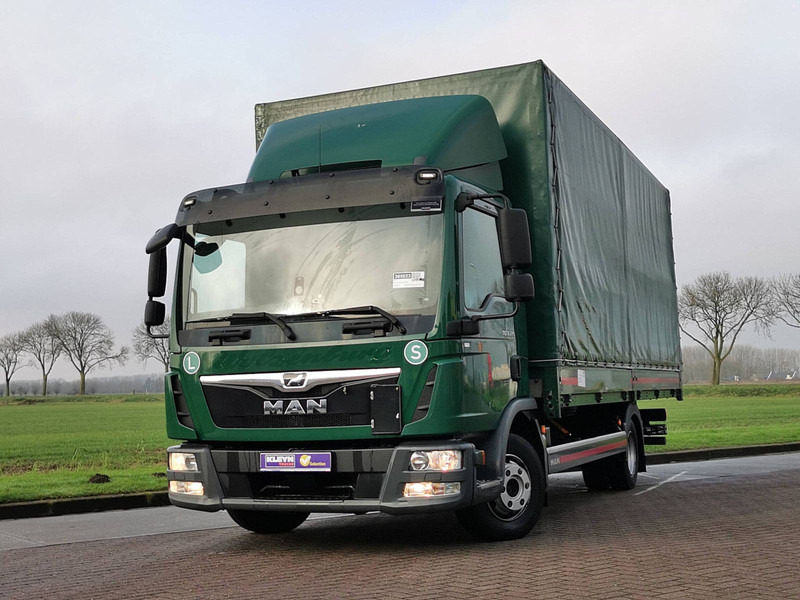 MAN 8.220 TGL MANUAL AIRCO AHK - Camion à rideaux coulissants: photos 1 MAN 8.220 TGL MANUAL AIRCO AHK - Camion à rideaux coulissants: photos 1