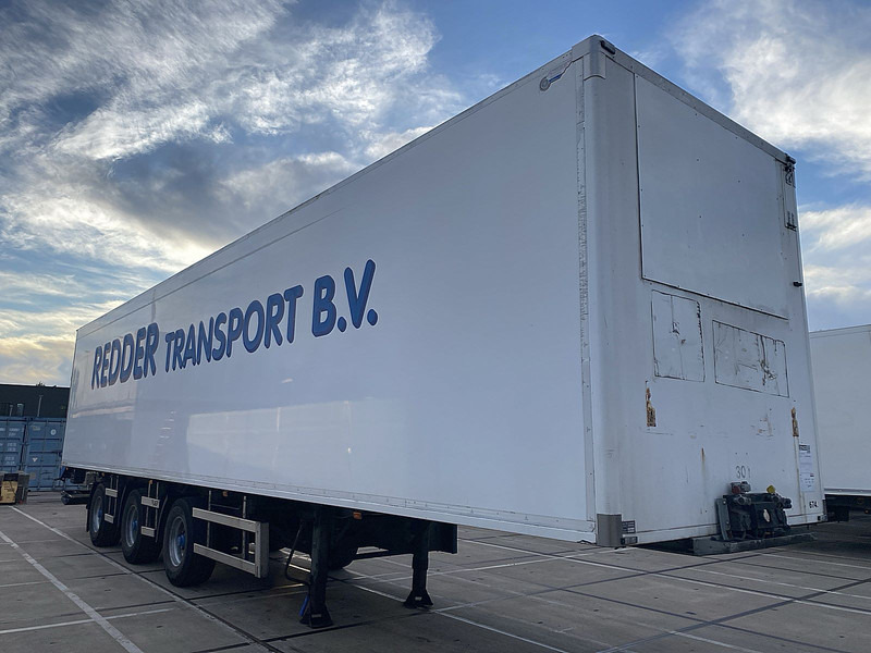 Pacton R3-001 2X STEER AXLE LIFT - Semi-remorque fourgon: photos 3 Pacton R3-001 2X STEER AXLE LIFT - Semi-remorque fourgon: photos 3