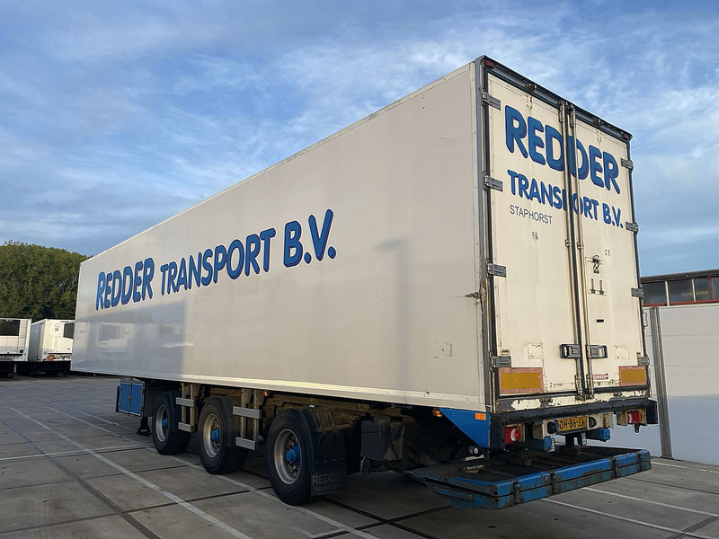 Pacton R3-001 2X STEER AXLE LIFT - Semi-remorque fourgon: photos 5 Pacton R3-001 2X STEER AXLE LIFT - Semi-remorque fourgon: photos 5