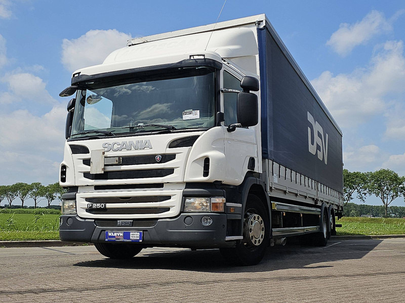 Scania P250 6X2*4 MNB 295 TKM - Camion à rideaux coulissants: photos 1 Scania P250 6X2*4 MNB 295 TKM - Camion à rideaux coulissants: photos 1