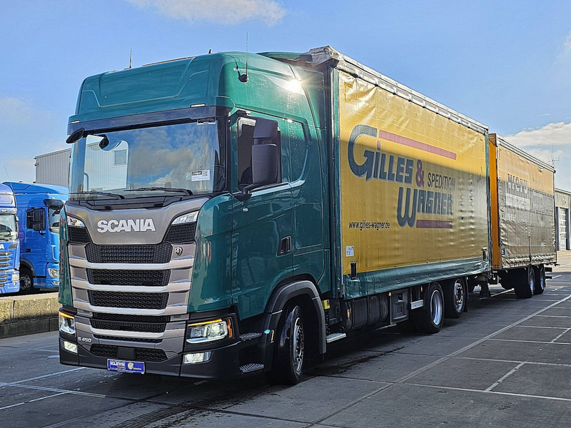 Scania S450 6x2*4 - Camion à rideaux coulissants: photos 2 Scania S450 6x2*4 - Camion à rideaux coulissants: photos 2