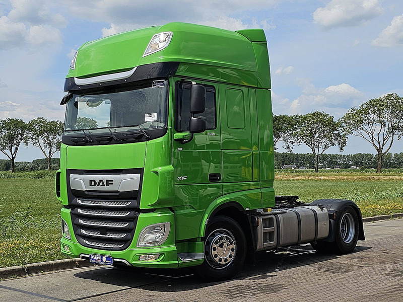DAF XF 530 SSC INTARDER LED - Tracteur routier: photos 2 DAF XF 530 SSC INTARDER LED - Tracteur routier: photos 2