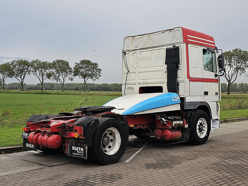 DAF XF 95.380 SPACECAB EURO 2 - Tracteur routier: photos 3 DAF XF 95.380 SPACECAB EURO 2 - Tracteur routier: photos 3