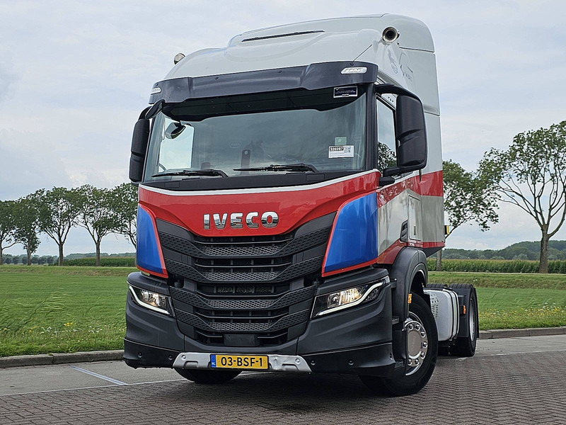 Iveco S-WAY AT440S36 2X TANK NL-TRUCK - Tracteur routier: photos 1 Iveco S-WAY AT440S36 2X TANK NL-TRUCK - Tracteur routier: photos 1