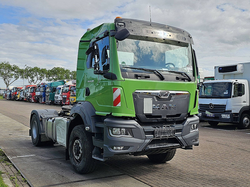 MAN 18.480 TGS 4X4H LEICHT UNFALL - Tracteur routier: photos 5 MAN 18.480 TGS 4X4H LEICHT UNFALL - Tracteur routier: photos 5