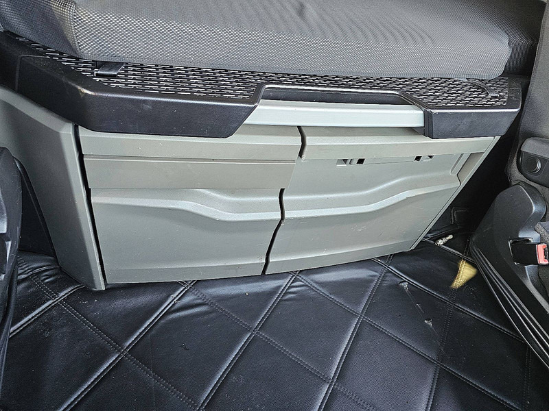 Tracteur routier MAN 26.470 TGX TG3 GM 6X2/2 BL: photos 10 Tracteur routier MAN 26.470 TGX TG3 GM 6X2/2 BL: photos 10