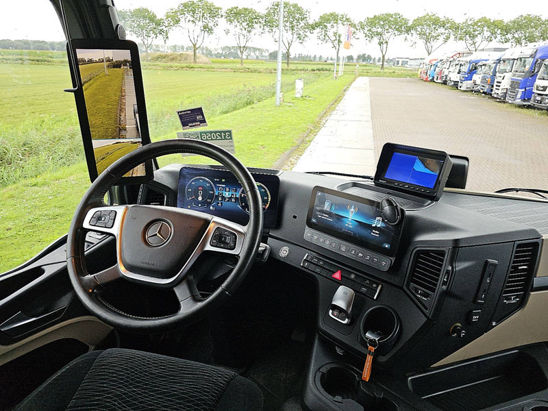 Photo d'intérieur 1: Tracteur routier Mercedes-Benz ACTROS 1832 MIRROR CAMS 152TKM