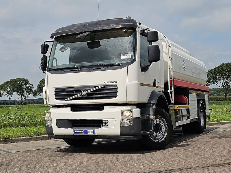 Volvo FE 260.18 - Camion citerne: photos 1 Volvo FE 260.18 - Camion citerne: photos 1