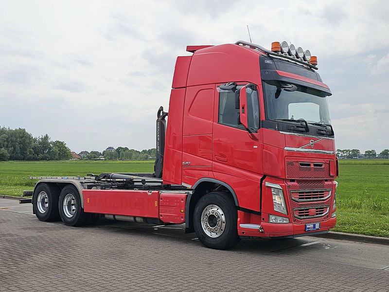 Volvo FH 540 6X4 LIFTING BOOGIE - Camion ampliroll: photos 5 Volvo FH 540 6X4 LIFTING BOOGIE - Camion ampliroll: photos 5