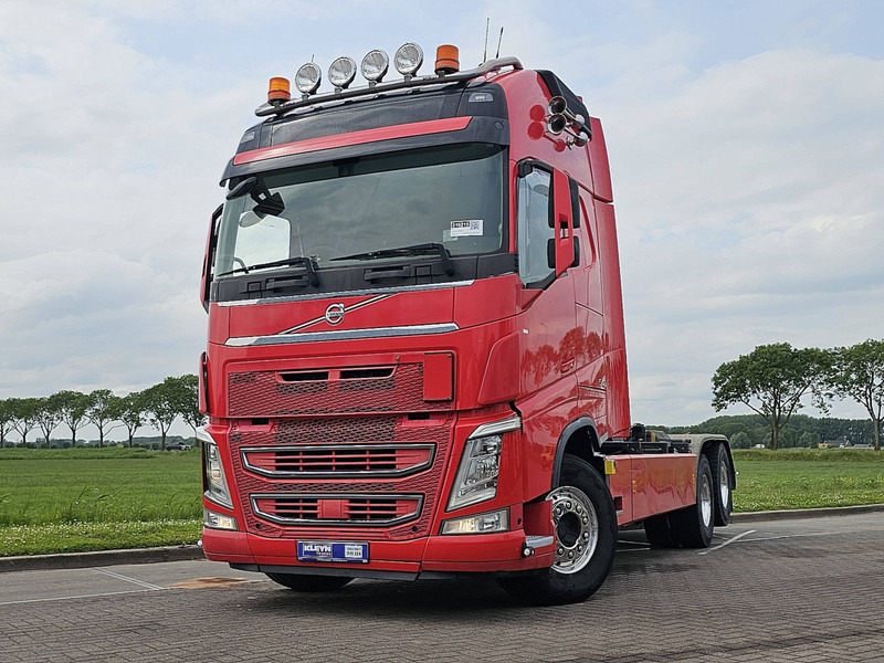 Volvo FH 540 6X4 LIFTING BOOGIE - Camion ampliroll: photos 1 Volvo FH 540 6X4 LIFTING BOOGIE - Camion ampliroll: photos 1