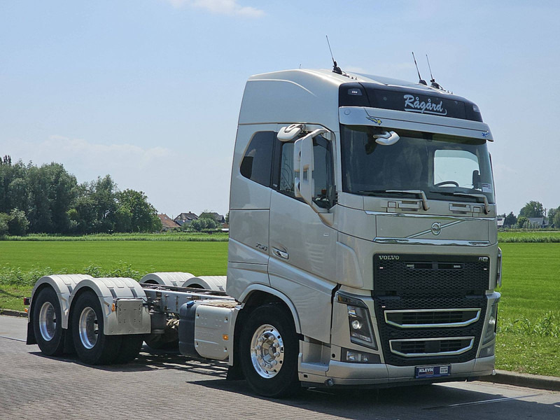 Volvo FH 750 6X2 9T FA WB 430 - Châssis cabine: photos 5 Volvo FH 750 6X2 9T FA WB 430 - Châssis cabine: photos 5
