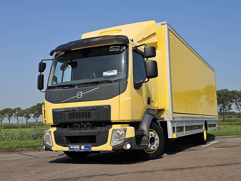 Volvo FL 250.12 AIRCO 6 CYL. - Camion fourgon: photos 1 Volvo FL 250.12 AIRCO 6 CYL. - Camion fourgon: photos 1