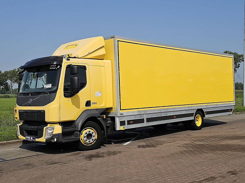 Volvo FL 250.12 AIRCO 6 CYL. - Camion fourgon: photos 2 Volvo FL 250.12 AIRCO 6 CYL. - Camion fourgon: photos 2