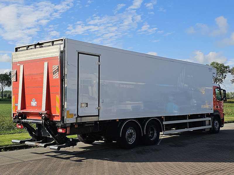 Volvo FM 11.330 6X2 FRIGOBL. LIFT - Camion frigorifique: photos 3 Volvo FM 11.330 6X2 FRIGOBL. LIFT - Camion frigorifique: photos 3