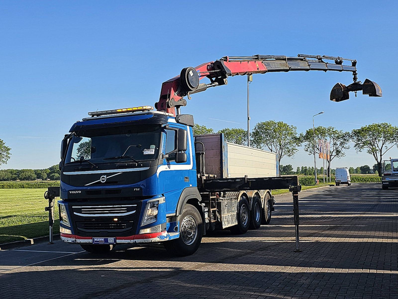 Volvo FM 460 8X2 HMF 3220 K5 - Camion plateau, Camion grue: photos 2 Volvo FM 460 8X2 HMF 3220 K5 - Camion plateau, Camion grue: photos 2