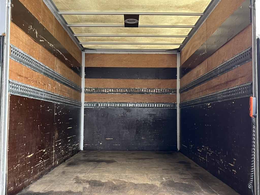 Iveco Daily 35C18 3.0 Euro4 Tempomat 4,15m Koffer+ LBW - Fourgon: photos 2 Iveco Daily 35C18 3.0 Euro4 Tempomat 4,15m Koffer+ LBW - Fourgon: photos 2