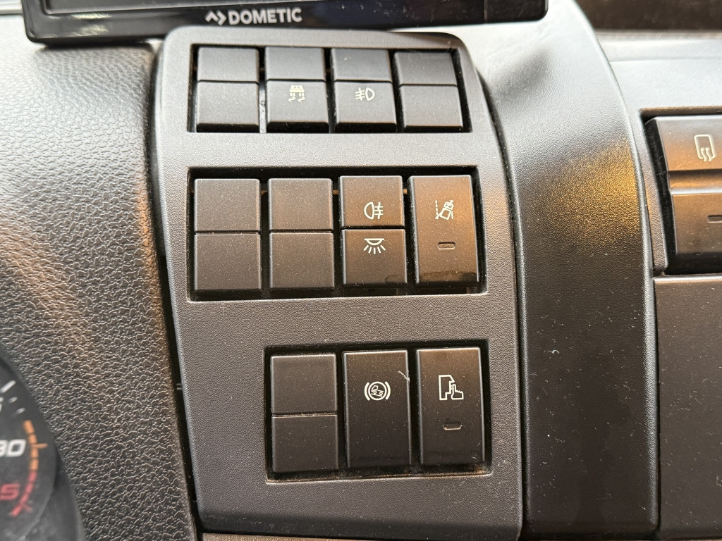 Iveco EC ML120E21/P CNG Erdgas Klima 7,2m Koff LBW+Tür - Camion fourgon: photos 3 Iveco EC ML120E21/P CNG Erdgas Klima 7,2m Koff LBW+Tür - Camion fourgon: photos 3