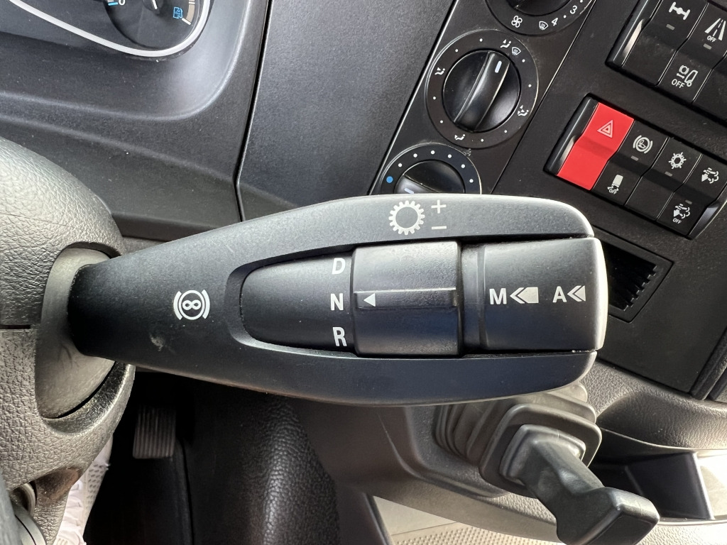 Mercedes-Benz Atego 1530 Euro6 Klima 6m Koffer AHK Orig.177tkm - Camion fourgon: photos 3 Mercedes-Benz Atego 1530 Euro6 Klima 6m Koffer AHK Orig.177tkm - Camion fourgon: photos 3