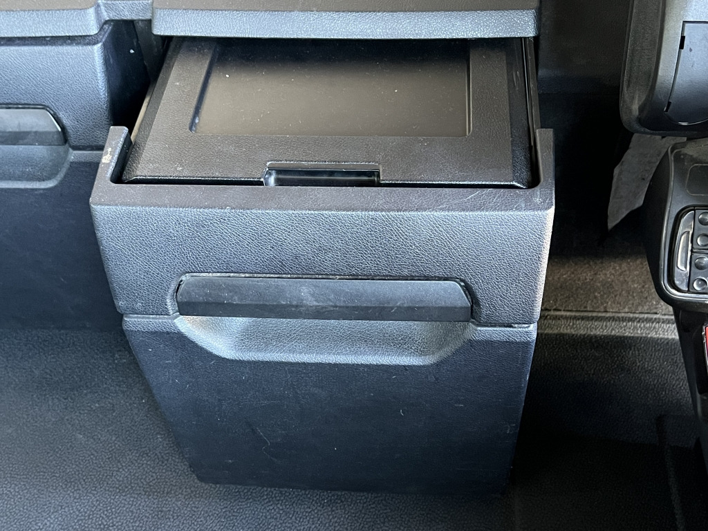 Mercedes-Benz Actros 1843 Euro6 Klimaanlage Motorbremse 2xTank - Tracteur routier: photos 2 Mercedes-Benz Actros 1843 Euro6 Klimaanlage Motorbremse 2xTank - Tracteur routier: photos 2