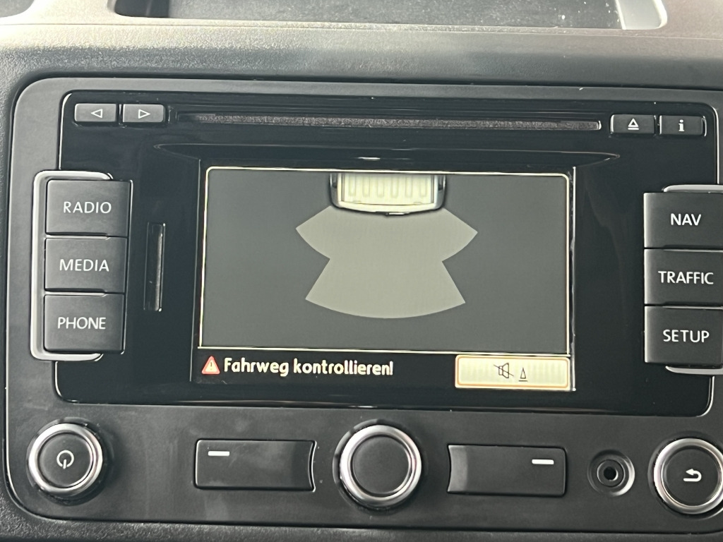 VW T5 Kombi 2,0 TDI BlueMotion Klima 9-Sitzer - Voiture: photos 4 VW T5 Kombi 2,0 TDI BlueMotion Klima 9-Sitzer - Voiture: photos 4