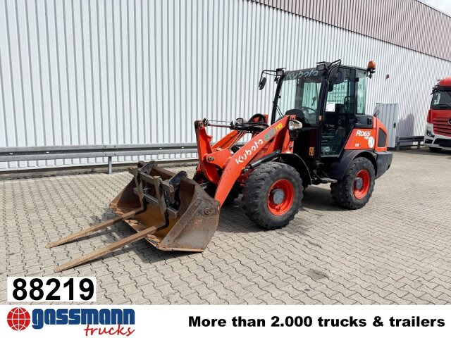 Kubota R065 4x4, Palettengabel, ca. 1.733 Betr.-Std. - Engins de chantier: photos 1 Kubota R065 4x4, Palettengabel, ca. 1.733 Betr.-Std. - Engins de chantier: photos 1