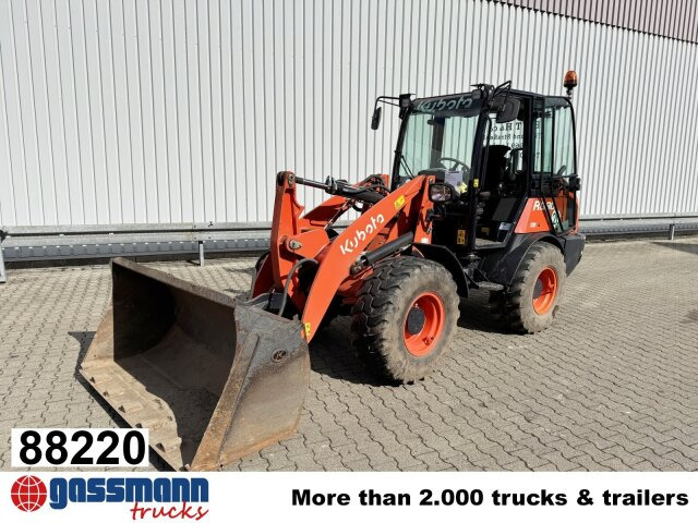 Kubota R090 4x4, Palettengabel, ca. 838 Betr.-Std. - Engins de chantier: photos 1 Kubota R090 4x4, Palettengabel, ca. 838 Betr.-Std. - Engins de chantier: photos 1