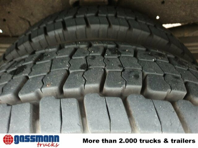 MAN 10.224 LC 4x2 BB Doka, TLF 16/12, 6-Zylinder - Camion de pompier: photos 2 MAN 10.224 LC 4x2 BB Doka, TLF 16/12, 6-Zylinder - Camion de pompier: photos 2