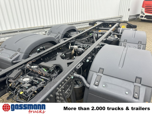 MAN TGS 26.440 6x2-4 LL CH, Lenk-/Liftachse, Navi, - Châssis cabine: photos 3 MAN TGS 26.440 6x2-4 LL CH, Lenk-/Liftachse, Navi, - Châssis cabine: photos 3