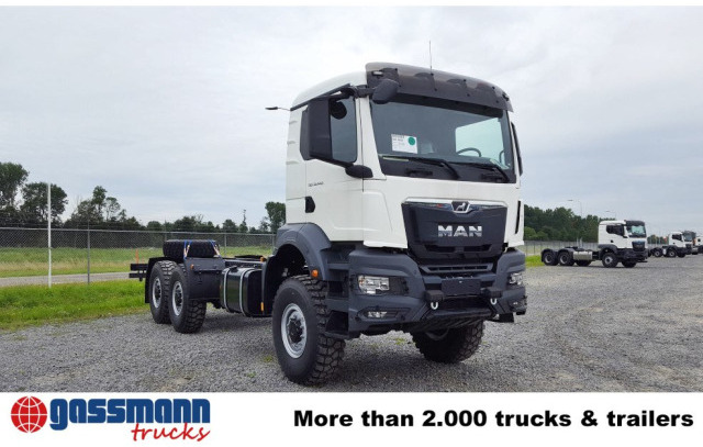 MAN TGS 33.440 6x6 BB CH, Euro2, Einzelbereifung - Châssis cabine: photos 3 MAN TGS 33.440 6x6 BB CH, Euro2, Einzelbereifung - Châssis cabine: photos 3