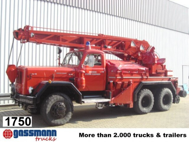 Magirus Deutz MAGIRUS URANUS 250D22 KW 16 Feuerwehr Kranwagen - Camion de pompier, Camion grue: photos 1 Magirus Deutz MAGIRUS URANUS 250D22 KW 16 Feuerwehr Kranwagen - Camion de pompier, Camion grue: photos 1