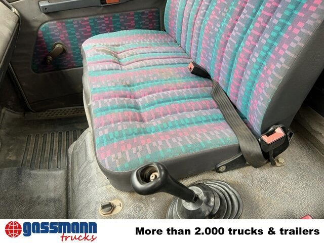 Mercedes-Benz 811 K 4x2 - Camion benne: photos 4 Mercedes-Benz 811 K 4x2 - Camion benne: photos 4