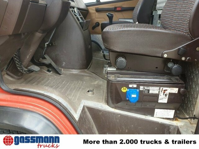 Mercedes-Benz 814 D TLF 8/6 4x2, DOKA, Feuerwehr - Camion de pompier: photos 2 Mercedes-Benz 814 D TLF 8/6 4x2, DOKA, Feuerwehr - Camion de pompier: photos 2