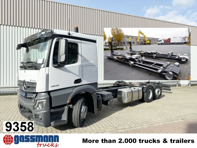 Mercedes-Benz Actros 2545 L 6x2/52, Lenk-/Liftachse, - Camion ampliroll: photos 1 Mercedes-Benz Actros 2545 L 6x2/52, Lenk-/Liftachse, - Camion ampliroll: photos 1