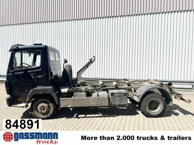 Mercedes-Benz LK 817 4x2/37, City-Abroller, 6-Zylinder Motor - Camion ampliroll: photos 1 Mercedes-Benz LK 817 4x2/37, City-Abroller, 6-Zylinder Motor - Camion ampliroll: photos 1