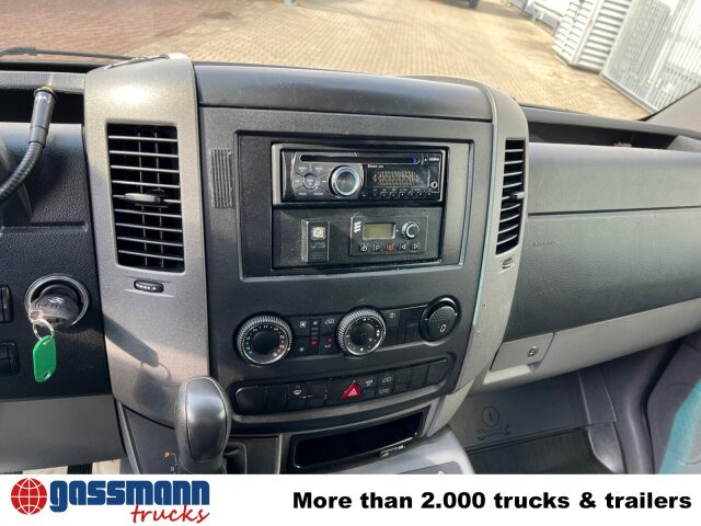 Mercedes-Benz Sprinter 313 CDI 4x2, EEV, Krankenwagen - Fourgon utilitaire: photos 3 Mercedes-Benz Sprinter 313 CDI 4x2, EEV, Krankenwagen - Fourgon utilitaire: photos 3