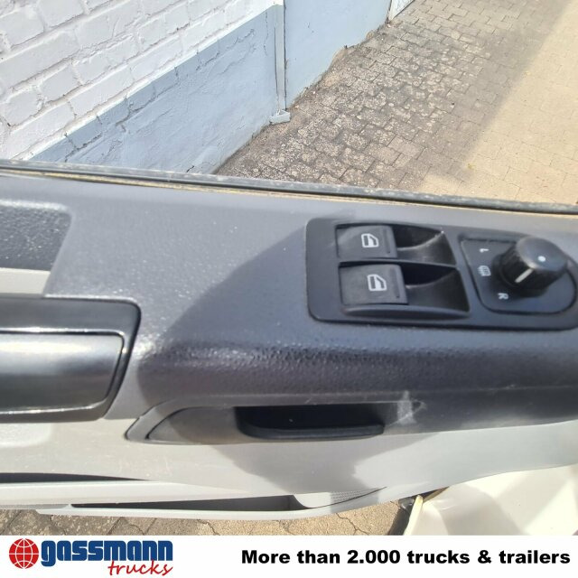 Volkswagen T5 2.0 TDI, Krankenwagen - Ambulance: photos 5 Volkswagen T5 2.0 TDI, Krankenwagen - Ambulance: photos 5