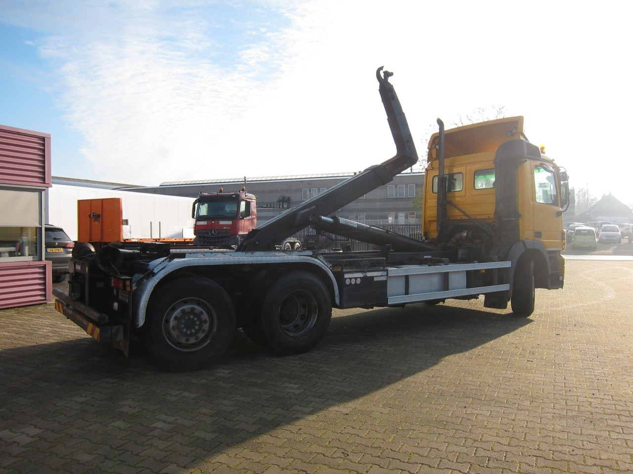 Mercedes-Benz Actros 2536 L 6X2*4 Hiab Multilift 470tkm - Camion ampliroll: photos 4 Mercedes-Benz Actros 2536 L 6X2*4 Hiab Multilift 470tkm - Camion ampliroll: photos 4