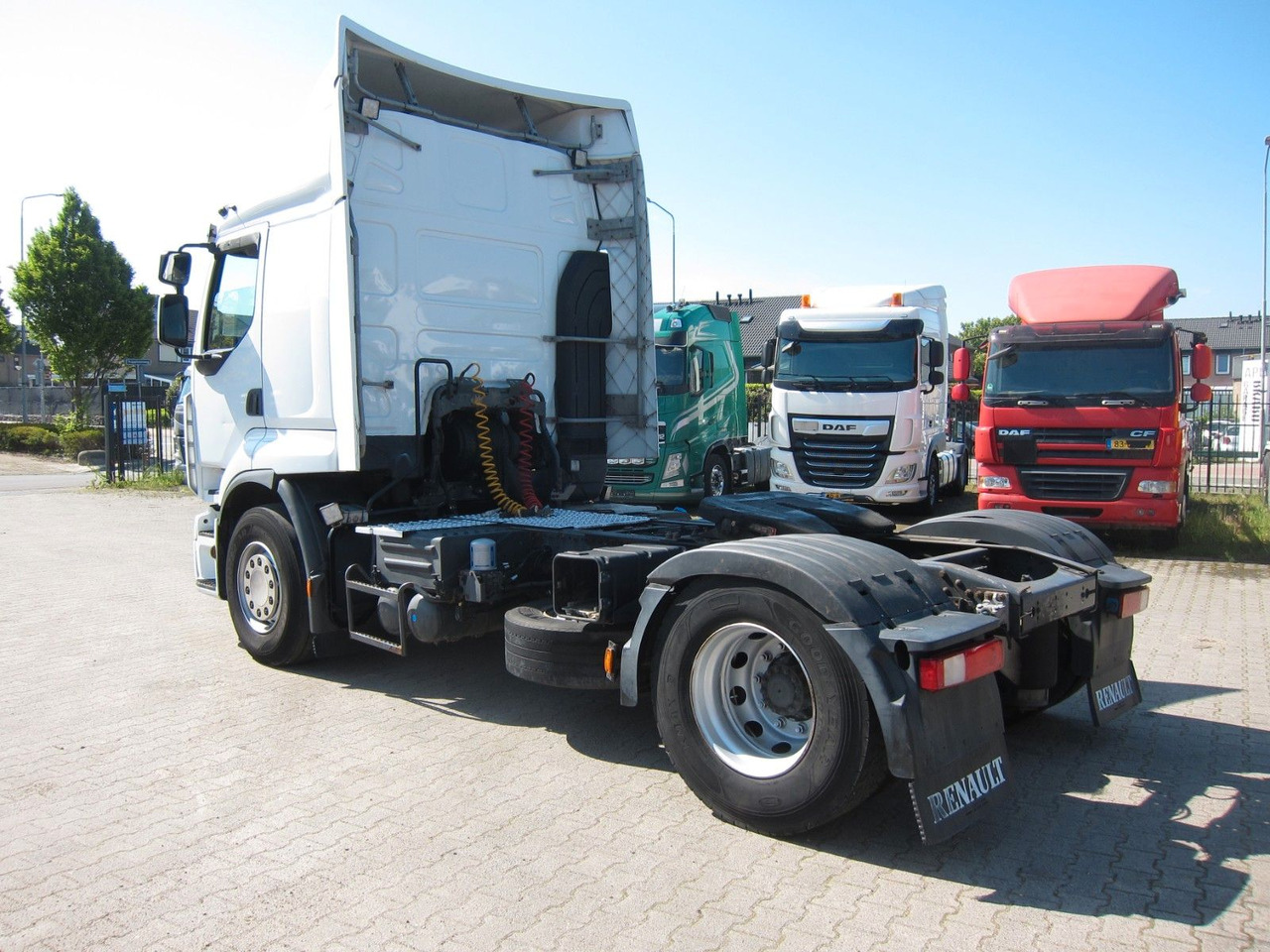 Renault Premium 440 DXI Steel/Air 623000km Belgian Truck - Tracteur routier: photos 4 Renault Premium 440 DXI Steel/Air 623000km Belgian Truck - Tracteur routier: photos 4