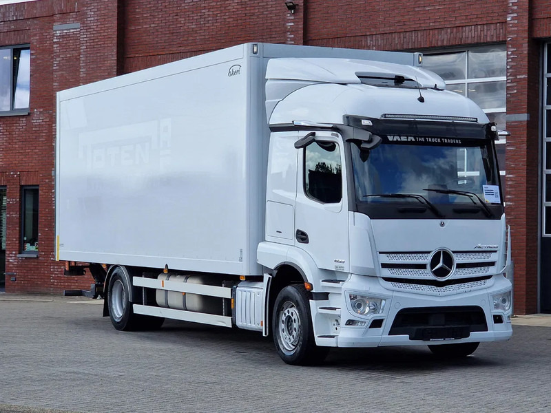 Mercedes-Benz Actros 1833 4x2 - Box with sidedoors - Loadlift - Full air - Mirror cam - Camion fourgon: photos 1 Mercedes-Benz Actros 1833 4x2 - Box with sidedoors - Loadlift - Full air - Mirror cam - Camion fourgon: photos 1