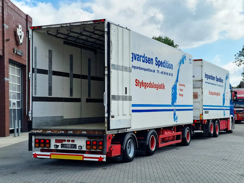 Camion frigorifique Scania R500 NGS B6X2NB / Trailer-Bygg 12-2004 / Frigobox Sidedoors / Rohrbahen / hooks: photos 20