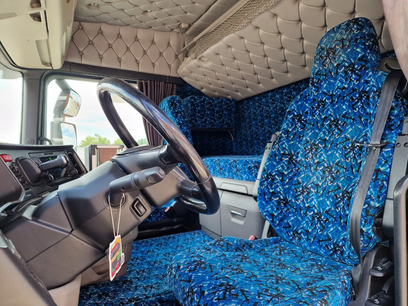 Camion frigorifique Scania R500 NGS B6X2NB / Trailer-Bygg 12-2004 / Frigobox Sidedoors / Rohrbahen / hooks: photos 9