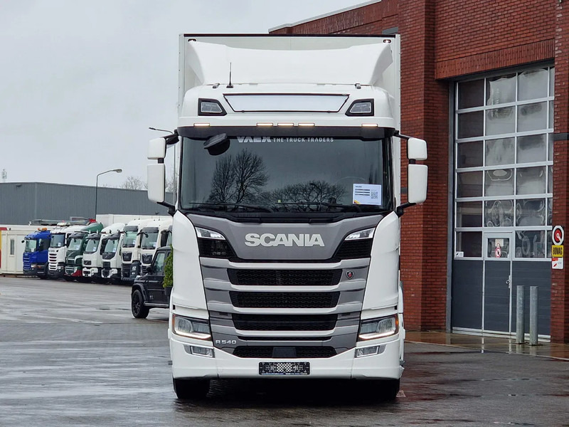 Scania R540 NGS 6x2 - Thermoking Bi Temp Frigo - Schmiz koffer - Retarder - Full air - Leather - Led - Navi - Camion isothermique: photos 2 Scania R540 NGS 6x2 - Thermoking Bi Temp Frigo - Schmiz koffer - Retarder - Full air - Leather - Led - Navi - Camion isothermique: photos 2
