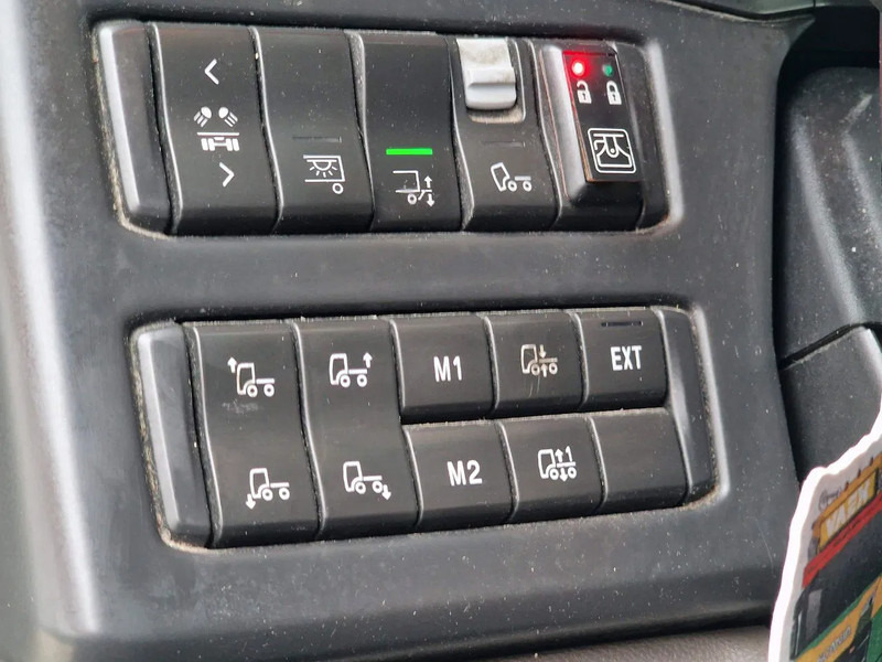 Scania R580 V8 NGS Highline 6x2 - Loadlift - Retarder - Full air - 475 wb - Châssis cabine: photos 3 Scania R580 V8 NGS Highline 6x2 - Loadlift - Retarder - Full air - 475 wb - Châssis cabine: photos 3