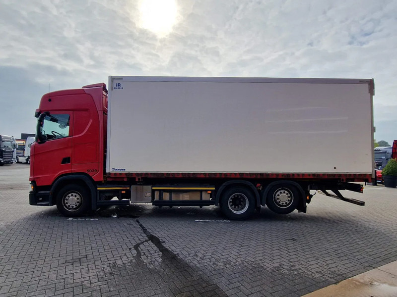 Scania S500 NGS Highline 6x2 - BDF - Full air - Loadlift - Box - Navi - Retarder - Camion porte-conteneur/ Caisse mobile: photos 4 Scania S500 NGS Highline 6x2 - BDF - Full air - Loadlift - Box - Navi - Retarder - Camion porte-conteneur/ Caisse mobile: photos 4