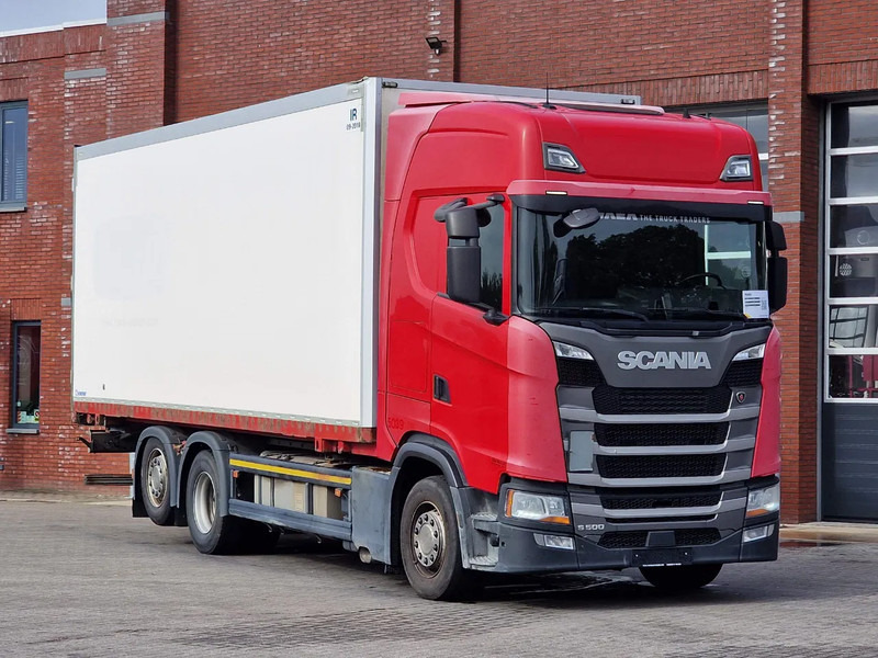 Scania S500 NGS Highline 6x2 - BDF - Full air - Loadlift - Box - Navi - Retarder - Camion porte-conteneur/ Caisse mobile: photos 1 Scania S500 NGS Highline 6x2 - BDF - Full air - Loadlift - Box - Navi - Retarder - Camion porte-conteneur/ Caisse mobile: photos 1